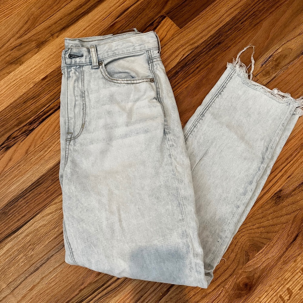American Eagle Distressed Mom Jeans